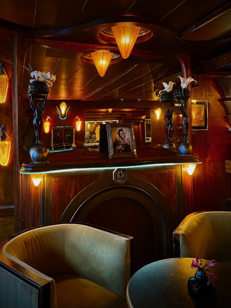 Zinc Bar